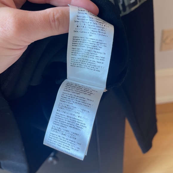 Fendi Logo Sweatshirt - Picture 6 of 6